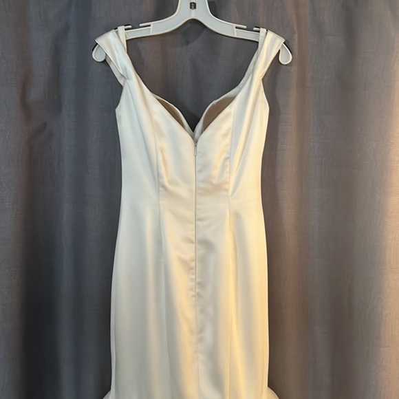 Sherri Hill Off the Shoulder Sweetheart Prom/Wedding Dress - Picture 8 of 13